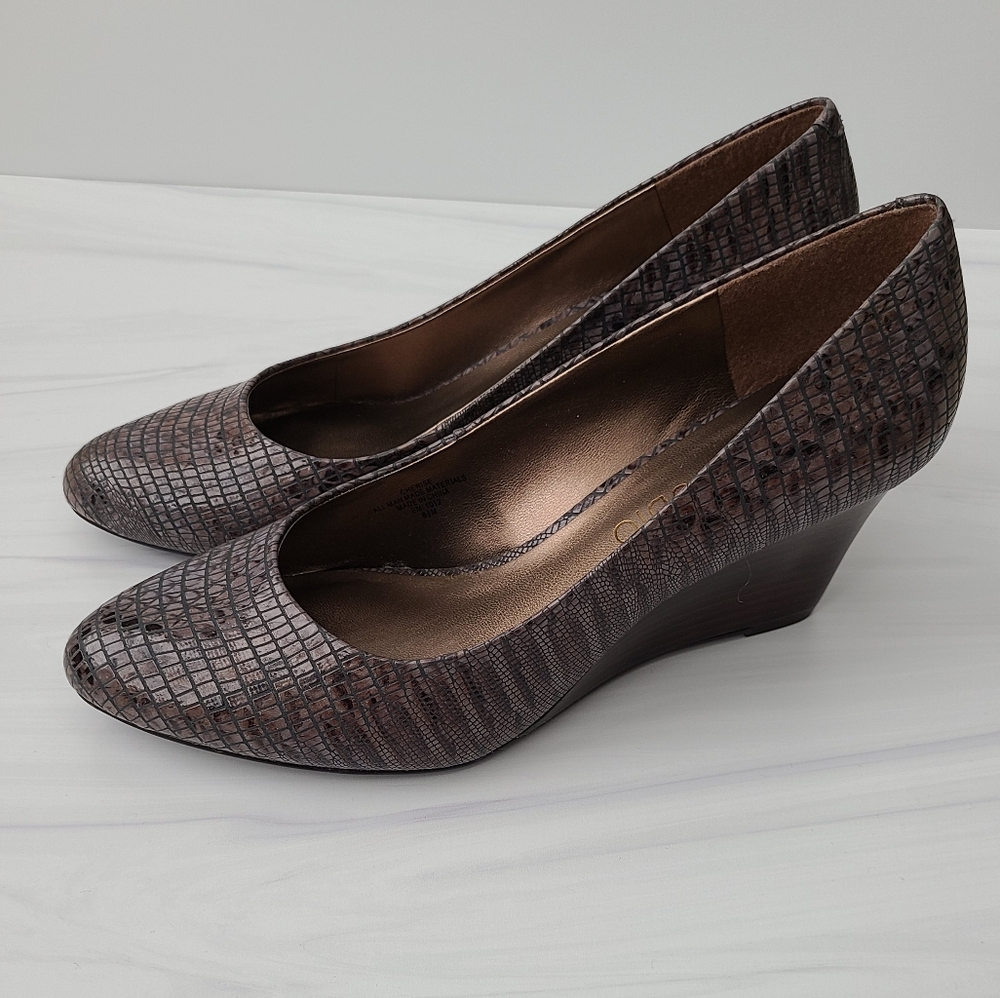 Jones Studio wedges